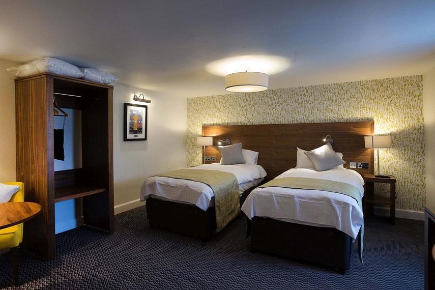 Hotel The Cross Keys Peebles Exterior foto